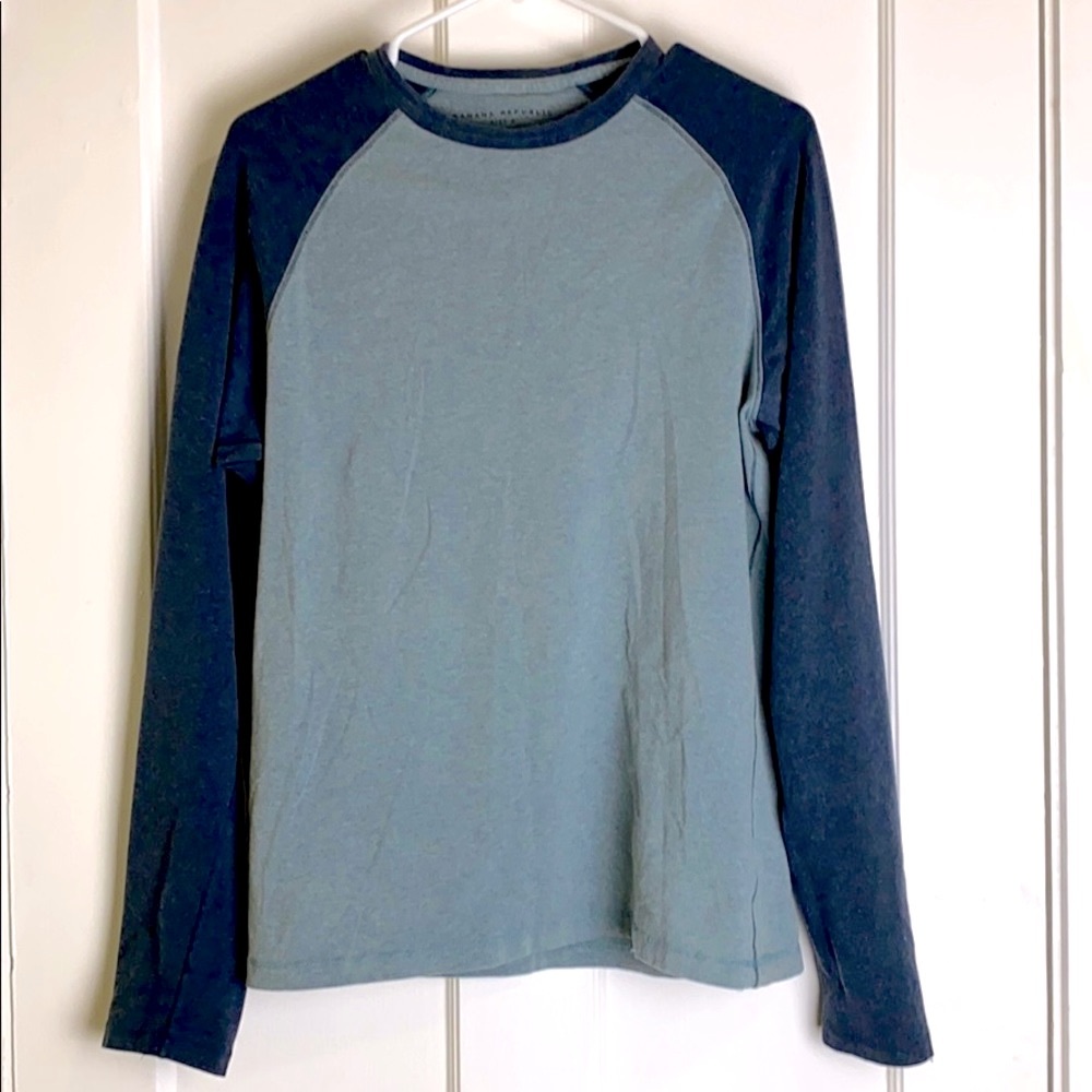 Banana Republic soft blue long sleeve t-shirt